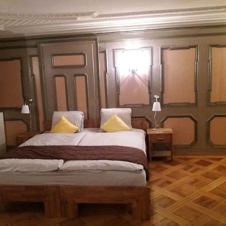 Hotel Garni Frohsinn Uttwil エクステリア 写真