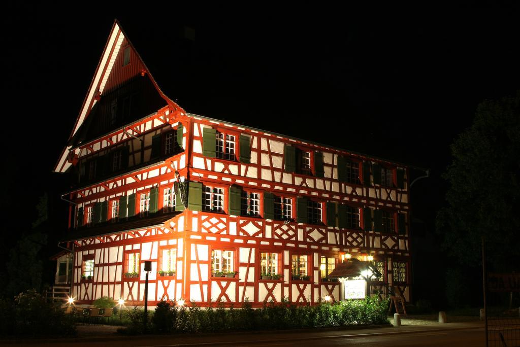 Hotel Garni Frohsinn Uttwil エクステリア 写真