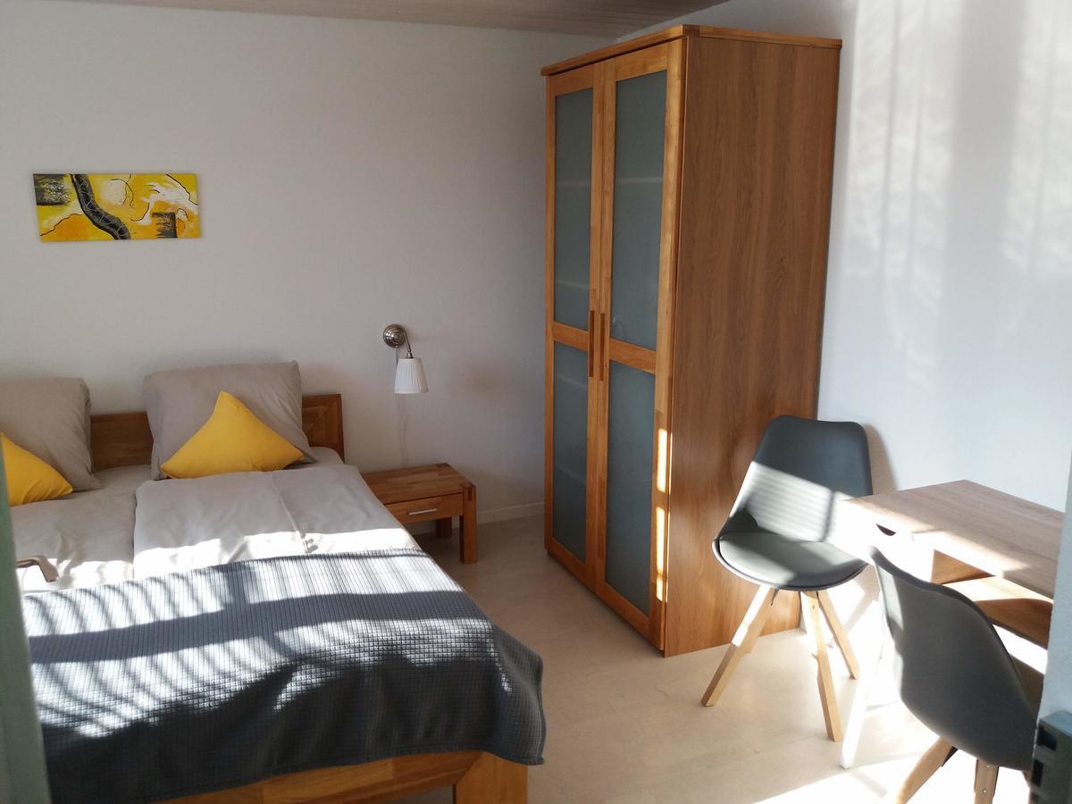Hotel Garni Frohsinn Uttwil エクステリア 写真